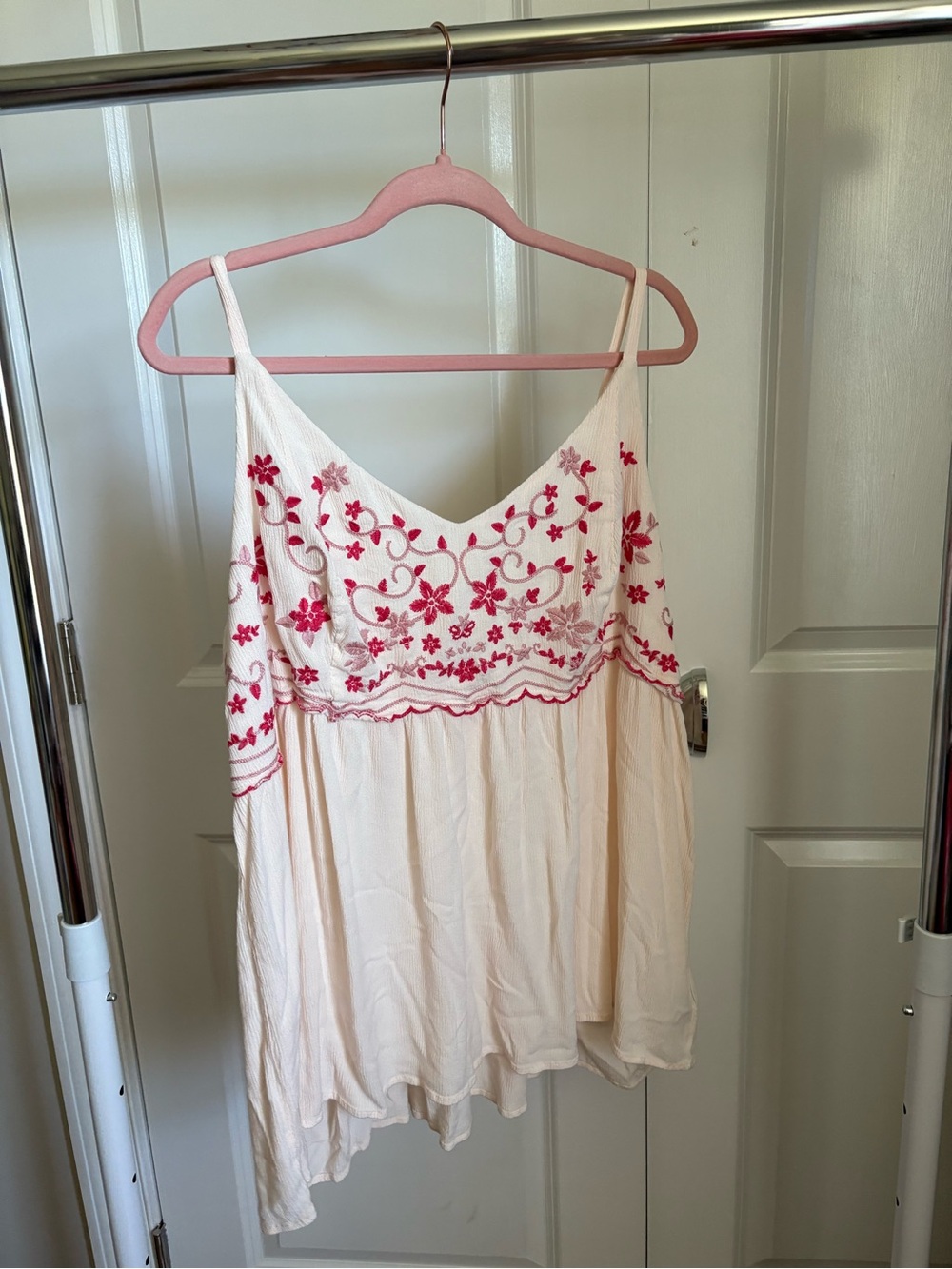 torrid Cream Spaghetti Strap Tank with Pink Floral Embroidery